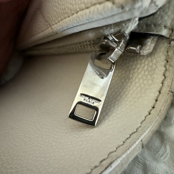 YSL Cassandre Matelasse Compact Wallet White Silver - Picture 11 of 11